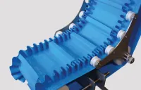 Bande transporteuse, tapis, convoyeur, bande PVC, bande polyuréthane, bande PU, chevron, tasseau