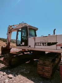 كراء-السيارات-location-pelle-hydraulique-poclain-قسنطينة-الجزائر