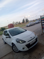 voitures-renault-clio-3-2011-night-and-day-bab-ezzouar-alger-algerie