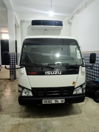 شاحنة-isuzu-2014-سور-الغزلان-البويرة-الجزائر