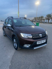 voitures-dacia-sandero-2018-stepway-restylee-alger-centre-algerie