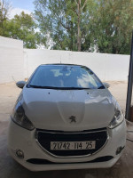 voitures-peugeot-208-2014-allure-algerie