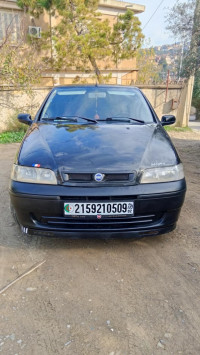 voitures-fiat-palio-2005-fire-blida-algerie