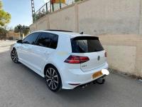 moyenne-berline-volkswagen-golf-7-2016-cara-plus-kit-r-line-collo-skikda-algerie