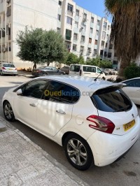 سيارات-peugeot-208-2013-باب-الزوار-الجزائر