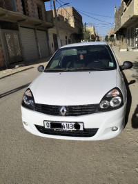 voitures-renault-clio-campus-2013-bye-touggourt-algerie