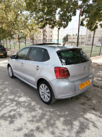 voitures-volkswagen-polo-2014-life-bouira-algerie