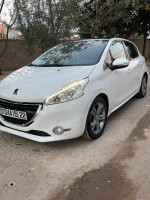 voitures-peugeot-208-2015-allure-facelift-sidi-bel-abbes-algerie