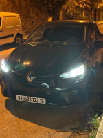 voitures-renault-clio-5-2023-zen-hydra-alger-algerie