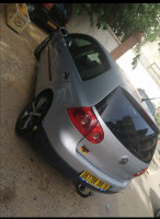 moyenne-berline-volkswagen-golf-5-2006-constantine-algerie