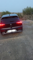 voitures-volkswagen-golf-8-2021-active-algerie