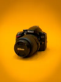 Nikon D3200 avec kit Lens 18-44