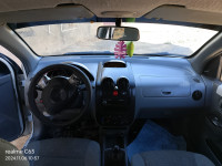 voitures-chevrolet-aveo-4-portes-2004-ras-el-aioun-batna-algerie