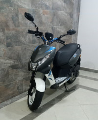 motos-et-scooters-peugeot-street-zone-50cc-2023-mostaganem-algerie