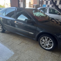 voitures-renault-laguna-2-2001-sour-el-ghouzlane-bouira-algerie