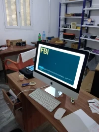 ALL  IN  ONE  IMAC ETAT NEUF TRÈS PEU SERVI FABRIQUE  AUX ETATS UNIS 