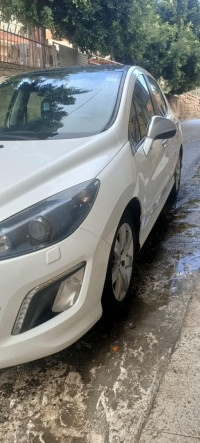 voitures-peugeot-308-2011-bejaia-algerie