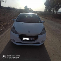 voitures-peugeot-208-2012-allure-medjebar-medea-algerie