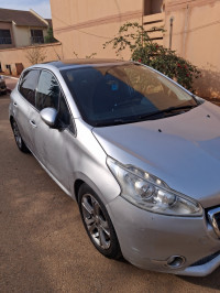 voitures-peugeot-208-2015-allure-oran-algerie