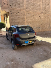 voitures-dacia-sandero-2017-stepway-laghouat-algerie