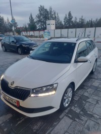 سيارات-skoda-fabia-2022-ambition-أم-البواقي-الجزائر