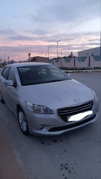 cars-peugeot-301-2013-allure-naama-algeria
