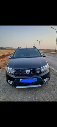 voitures-dacia-sandero-2018-stepway-restylee-medea-algerie