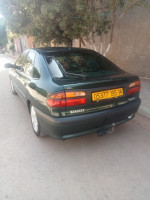 voitures-renault-laguna-1-1995-algerie