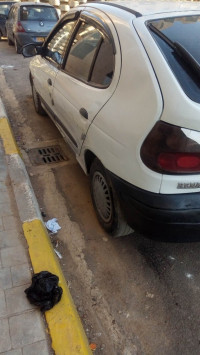 voitures-renault-megane-1-1996-meftah-blida-algerie