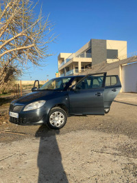 voitures-skoda-fabia-2014-cherchell-tipaza-algerie