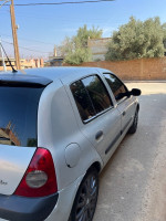 voitures-renault-clio-2-2004-extreme-oum-drou-chlef-algerie