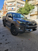 voitures-toyota-hilux-2024-invincible-sport-setif-algerie