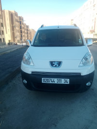 voitures-peugeot-partner-2011-b9-bordj-bou-arreridj-algerie