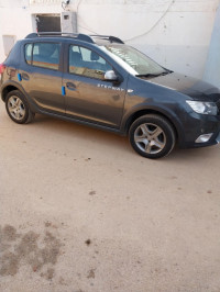 voitures-dacia-sandero-2018-stepway-restylee-oued-fodda-chlef-algerie