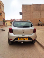 voitures-dacia-sandero-2018-stepway-beni-slimane-medea-algerie