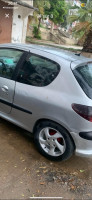 voitures-peugeot-206-2002-qiuksilver-skikda-algerie