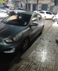 cars-hyundai-accent-rb-4-portes-2018-annaba-algeria