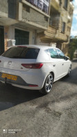 moyenne-berline-seat-leon-2016-fr15-ain-larbi-guelma-algerie