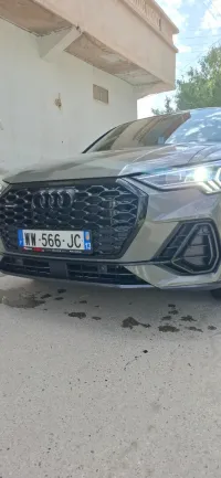 Audi Q3 2024 S-line Quattro