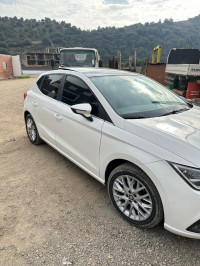 voitures-seat-ibiza-2019-lakhdaria-bouira-algerie