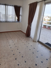 niveau-de-villa-location-f3-alger-hydra-algerie