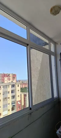 Fenêtre en aluminium 