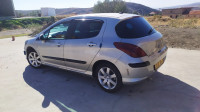 moyenne-berline-peugeot-308-2008-bouira-algerie