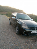 voitures-renault-clio-campus-2011-ain-defla-algerie