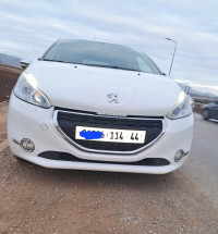 voitures-peugeot-208-2014-active-ain-defla-algerie