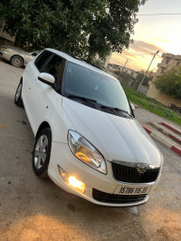 voitures-skoda-fabia-2015-fresh-boumerdes-algerie