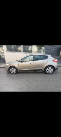 voitures-renault-megane-3-2010-expression-dely-brahim-alger-algerie