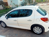 voitures-peugeot-207-2012-ouled-yaich-blida-algerie