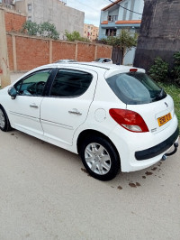 voitures-peugeot-207-2012-ouled-yaich-blida-algerie