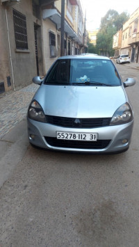 voitures-renault-clio-campus-2012-bye-es-senia-oran-algerie